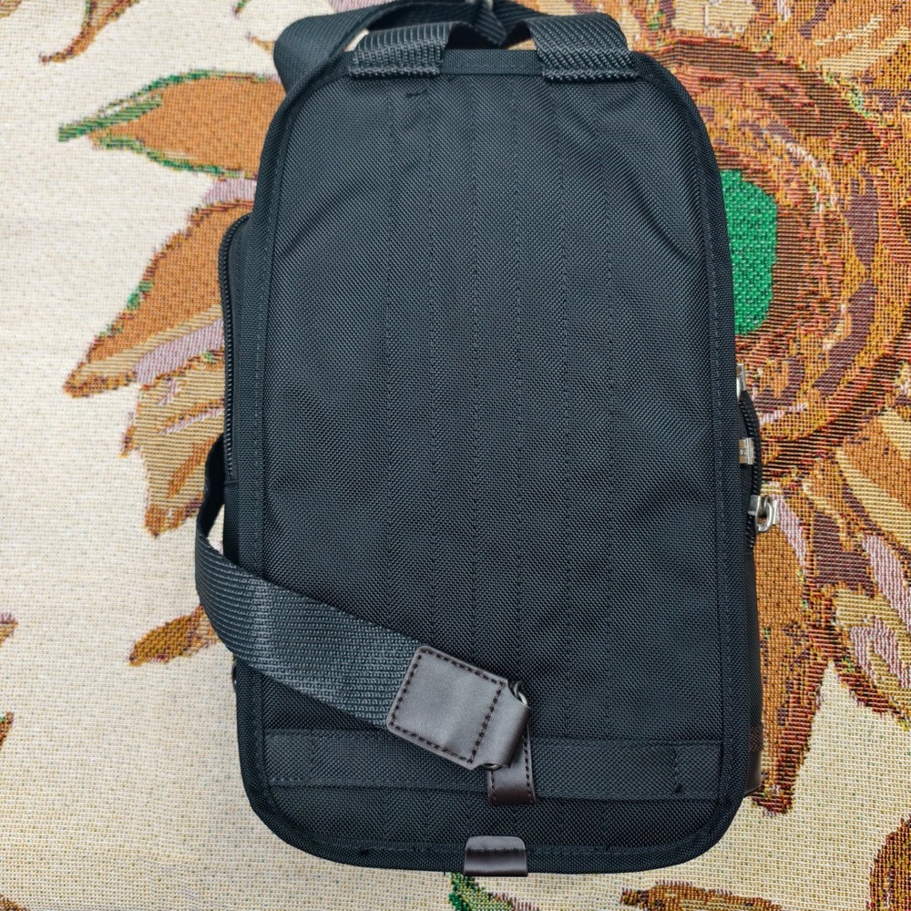 🌺Tumi Alpha Bravo Monterey Sling Bag - Picture 3 of 8